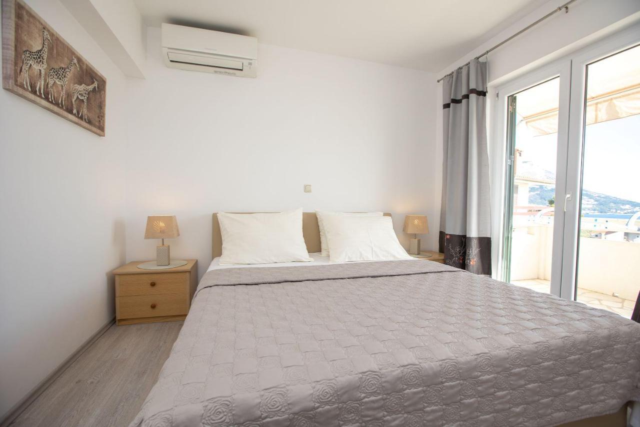 Apartments Mosor Omiš Екстериор снимка
